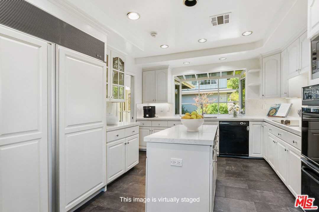 4645 Petit Ave - Photo 4 of 8