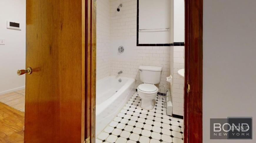 175 Orchard St - Photo 5 of 5