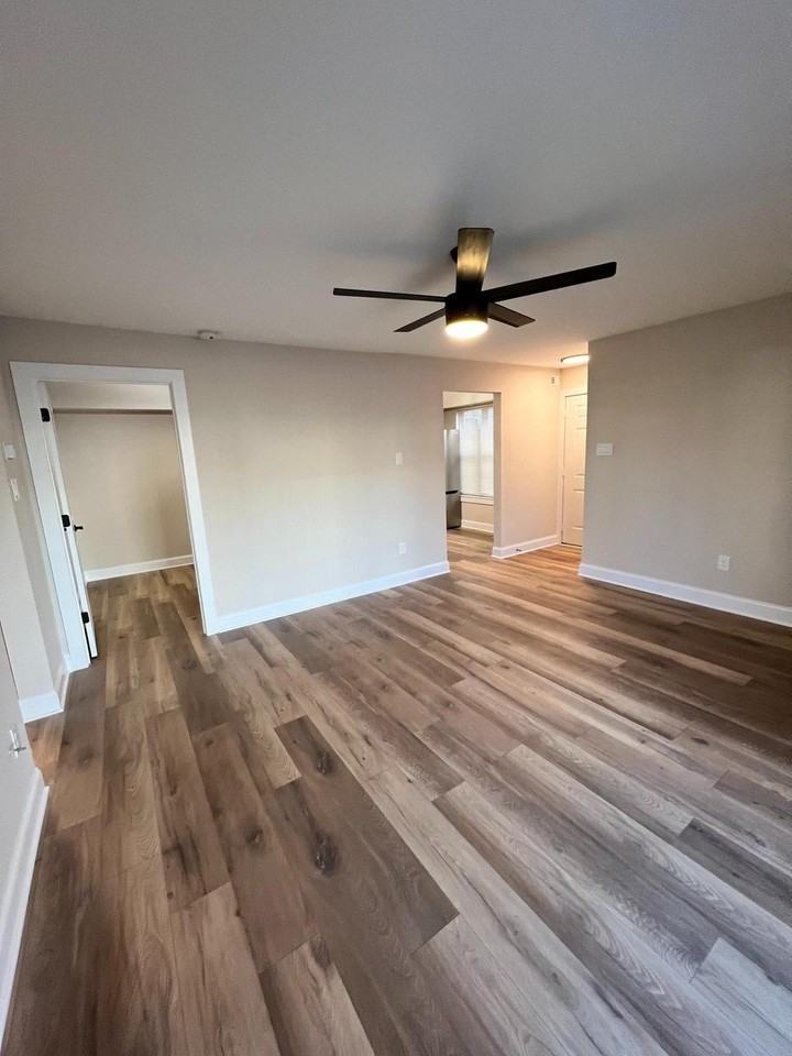 805 Society Pl - Photo 3 of 14