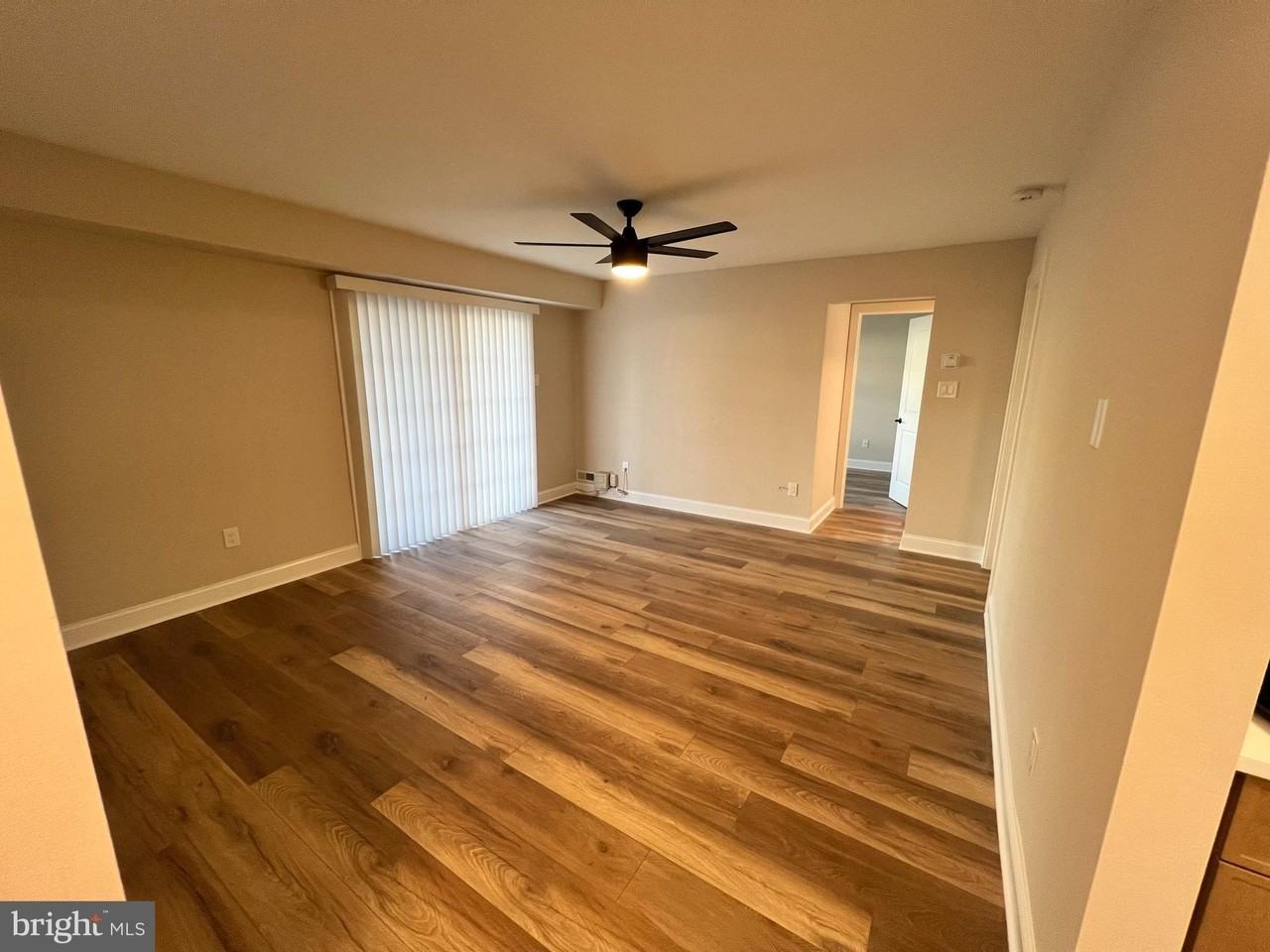 805 Society Pl - Photo 4 of 14