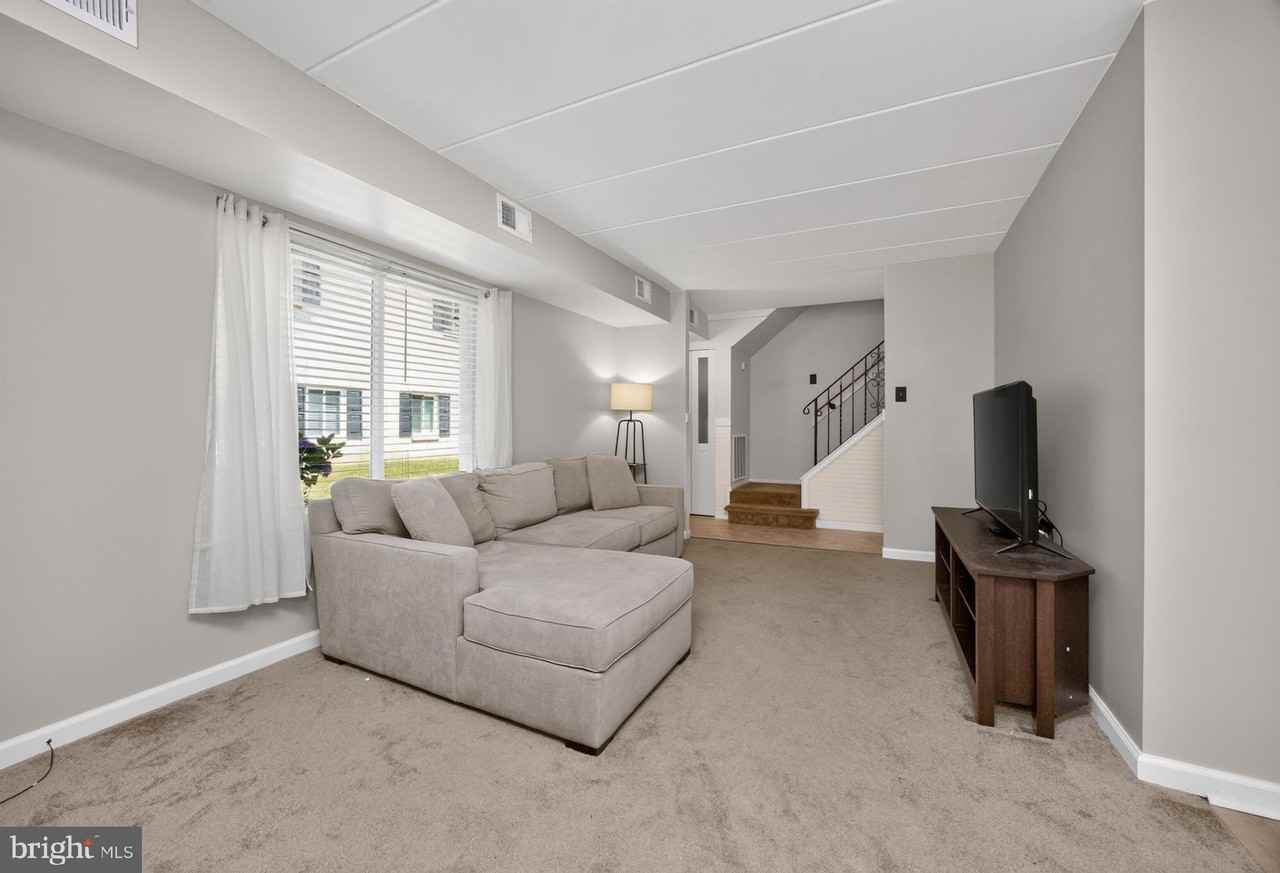 217 Village Walk #217 - Photo 4 of 25