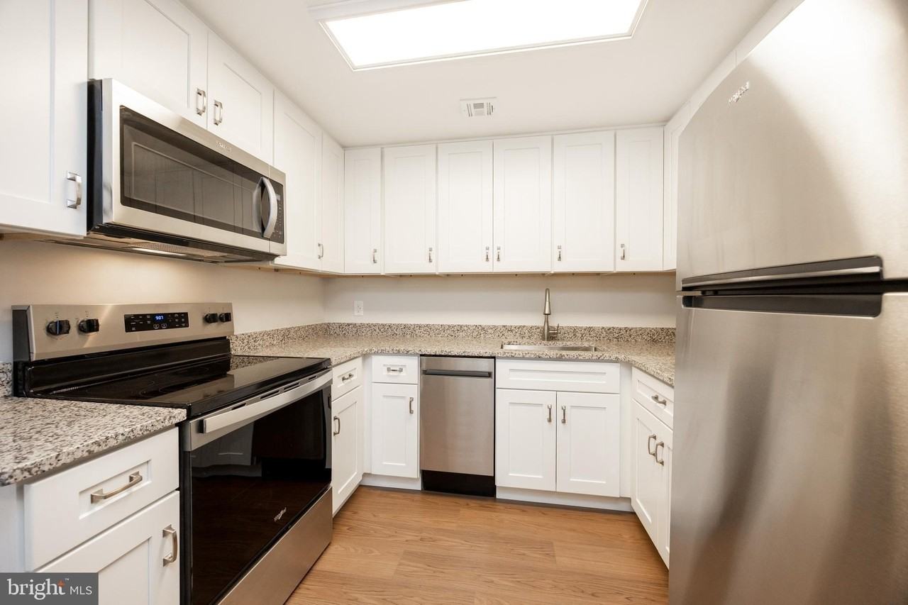 3183 Main St #2 - Photo 5 of 25