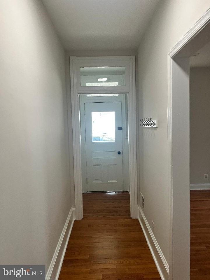 521 Ford St - Photo 2 of 19
