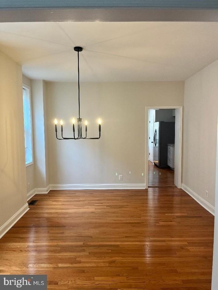 521 Ford St - Photo 7 of 19
