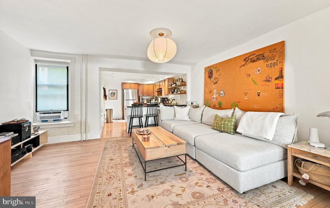 124 Grape St - Photo 3 of 25