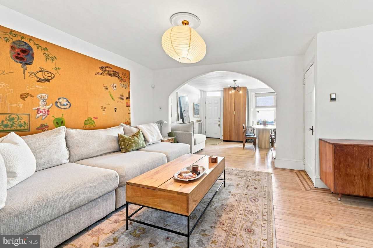 124 Grape St - Photo 6 of 25