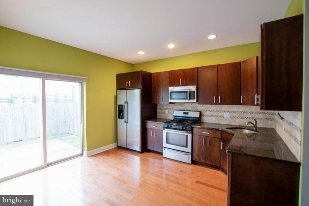 1727 Annin St - Photo 3 of 24
