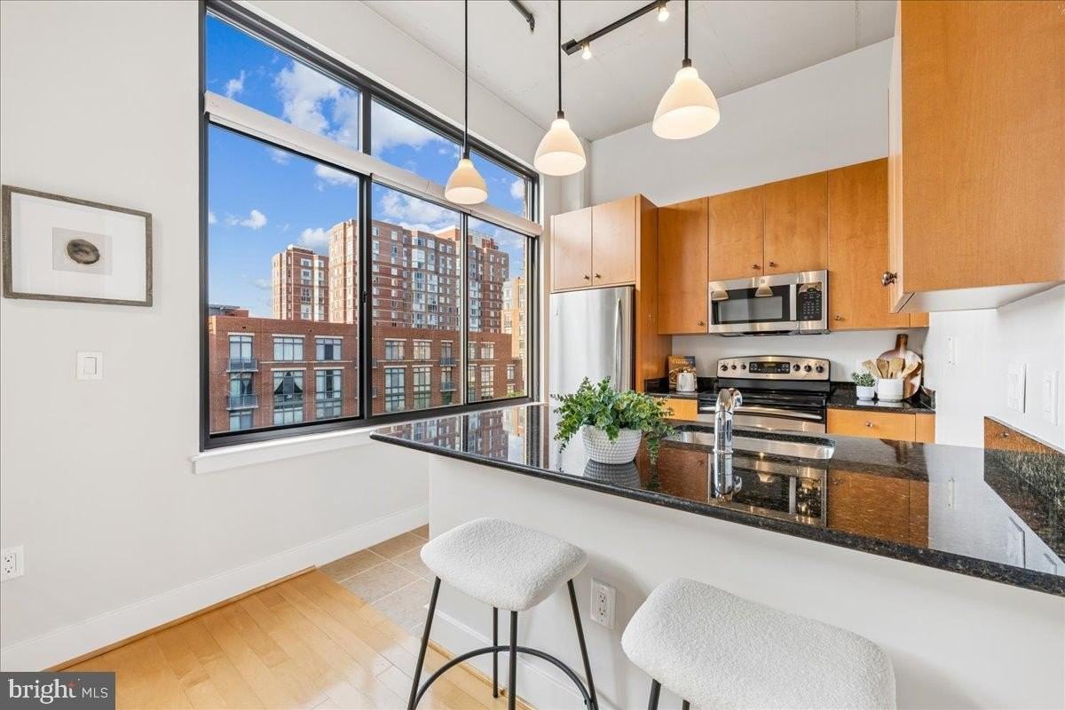 520 John Carlyle St #429 - Photo 6 of 23