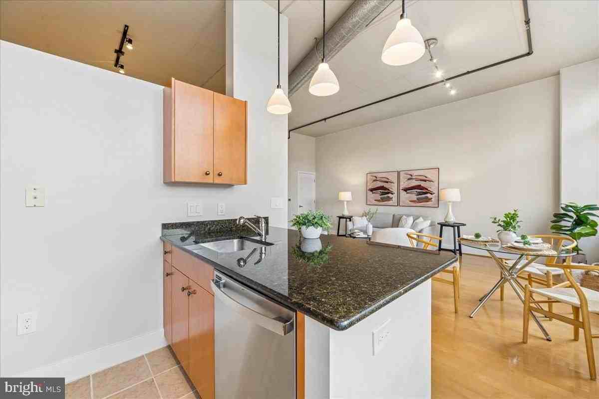520 John Carlyle St #429 - Photo 7 of 23