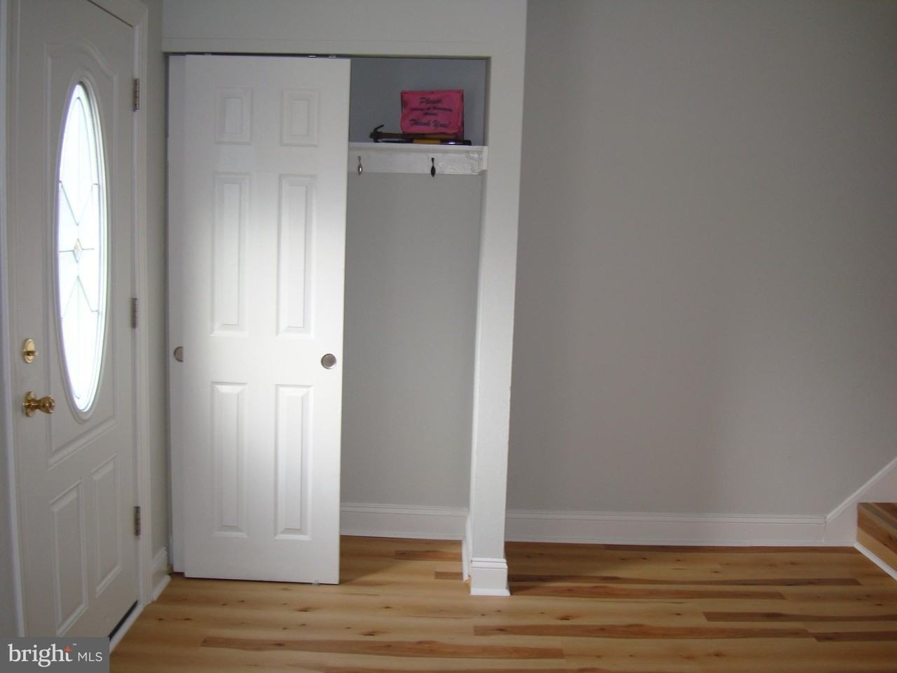 208 Moore Dr - Photo 4 of 20
