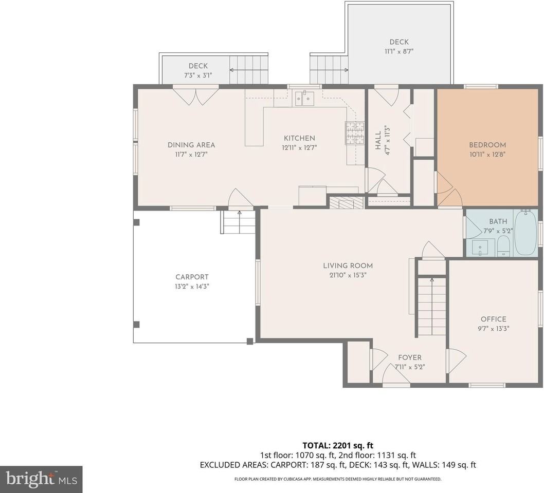 1138 S Harrison St - Photo 2 of 26
