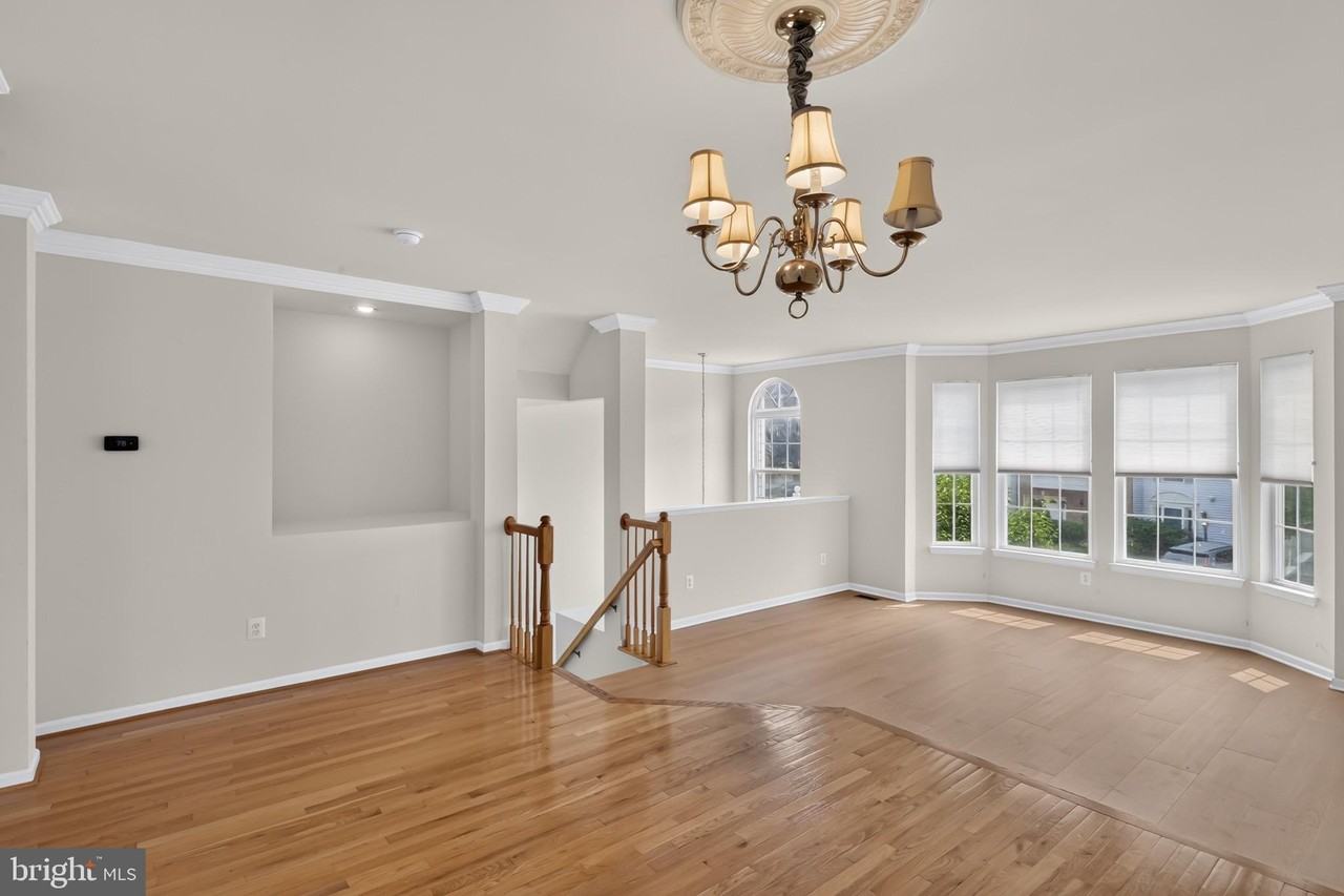 5166 Ballycastle Cir - Photo 6 of 44