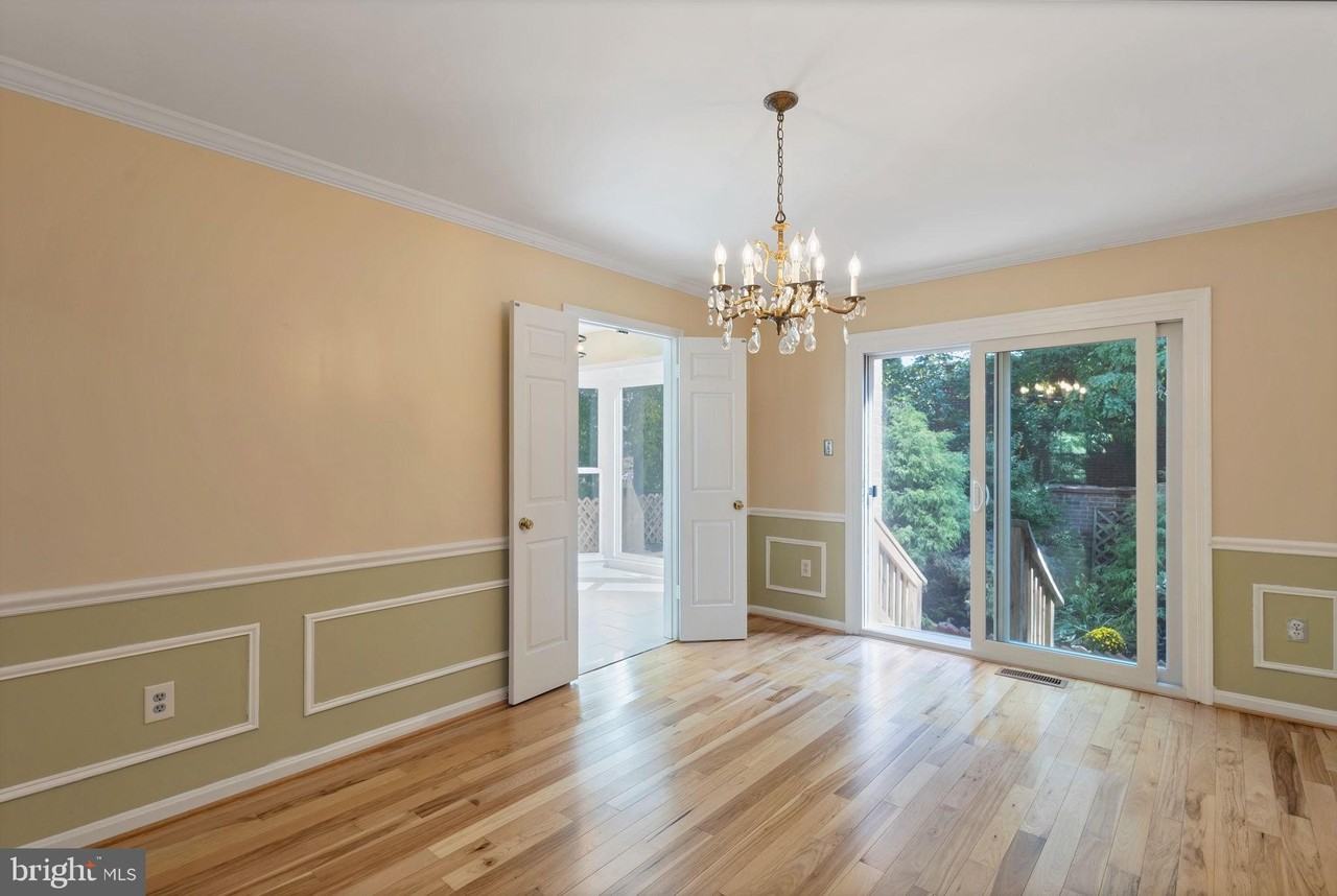 6414 Seven Oaks Ct - Photo 5 of 25