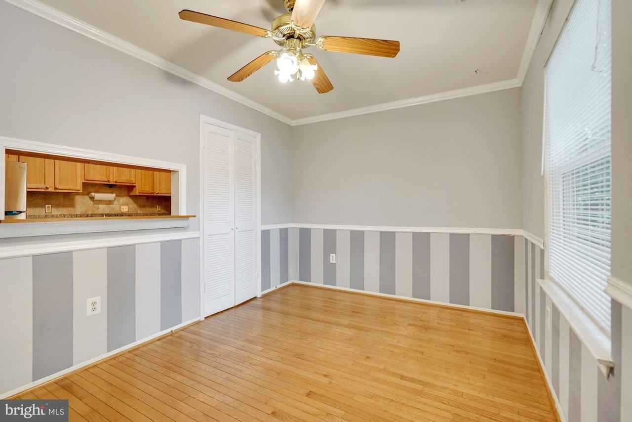 6060 Hollow Knoll Ct - Photo 5 of 35
