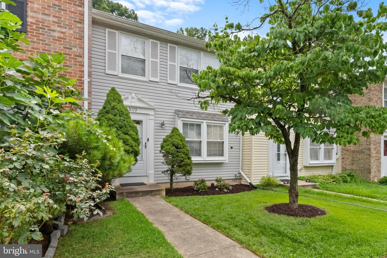 8113 Loving Forest Ct - Photo 3 of 48