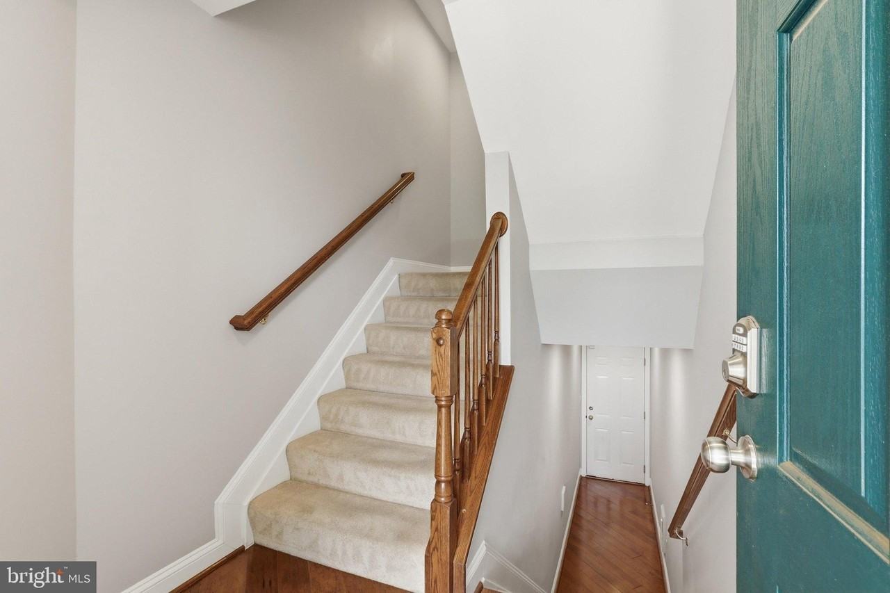 4424-B Eastwick Ct #402B - Photo 4 of 33