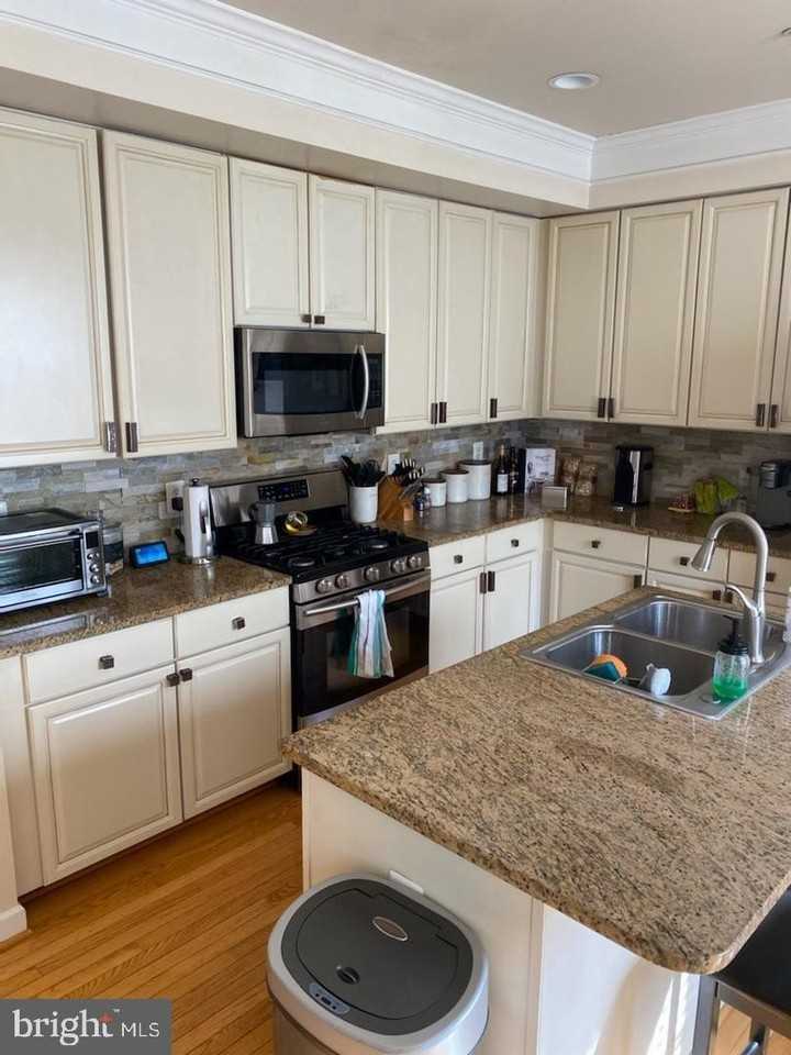 6419 Nice Pl - Photo 3 of 7