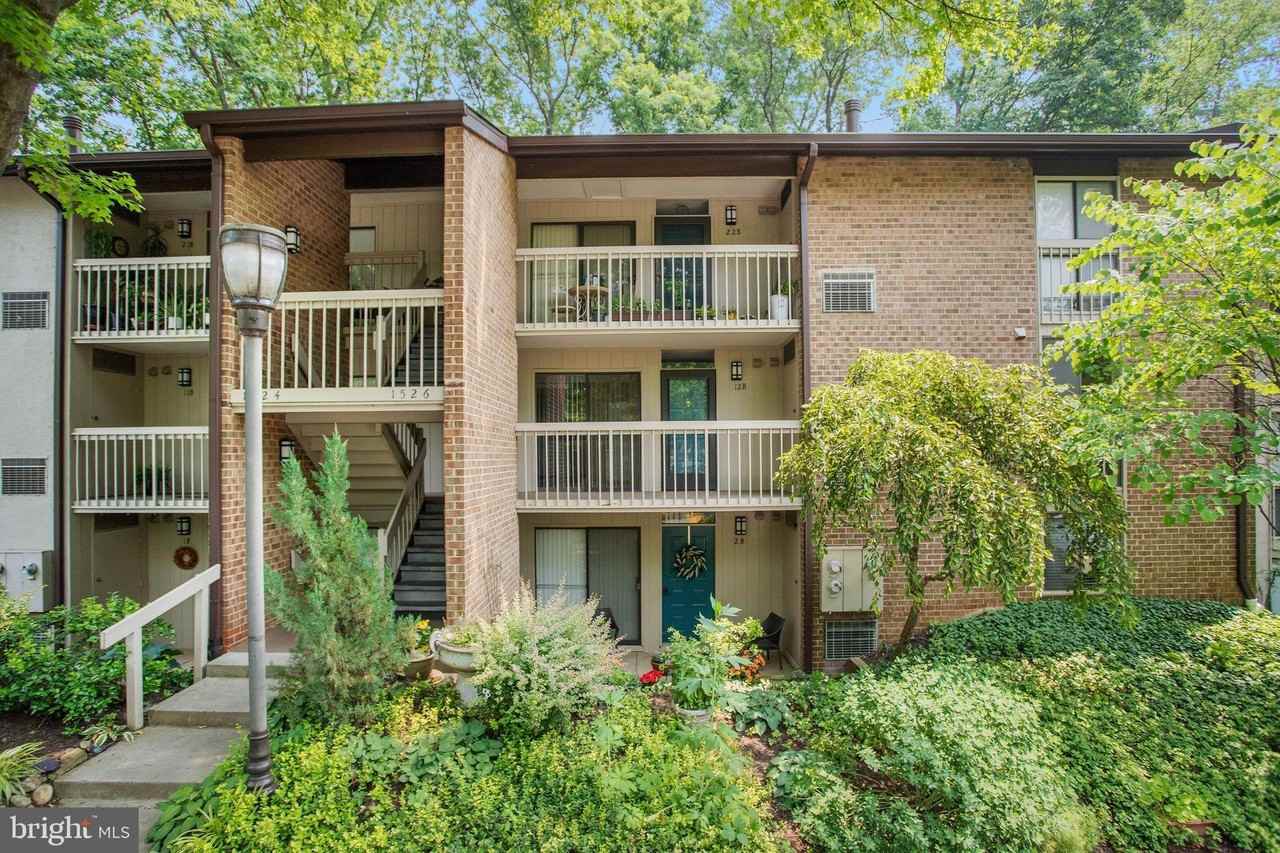 1526 Moorings Dr #12B - Photo 2 of 41