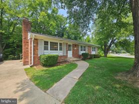 5683 Ravenel Ln - Photo 1 of 1