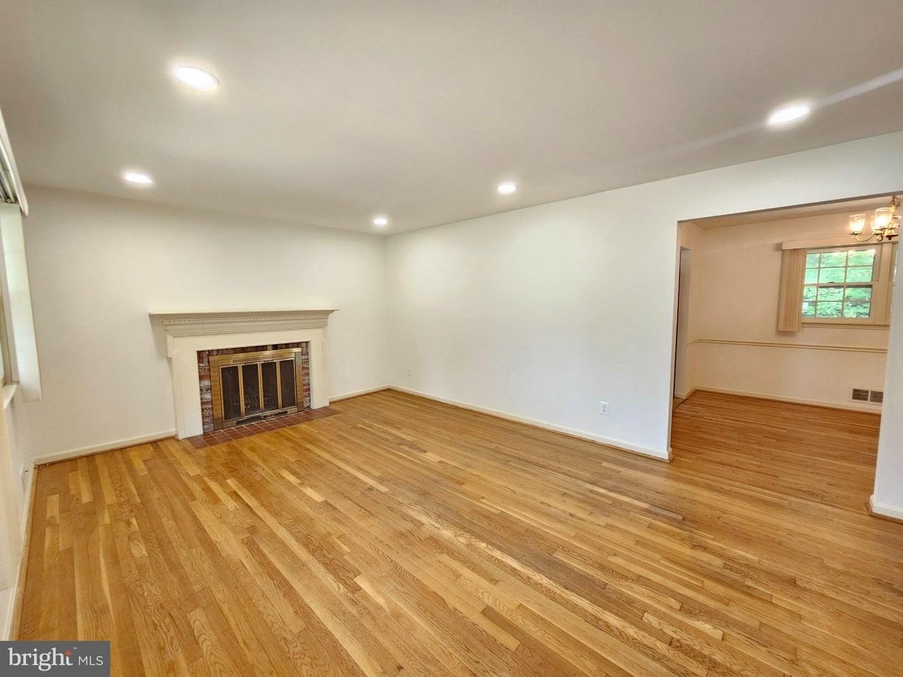 5683 Ravenel Ln - Photo 5 of 17