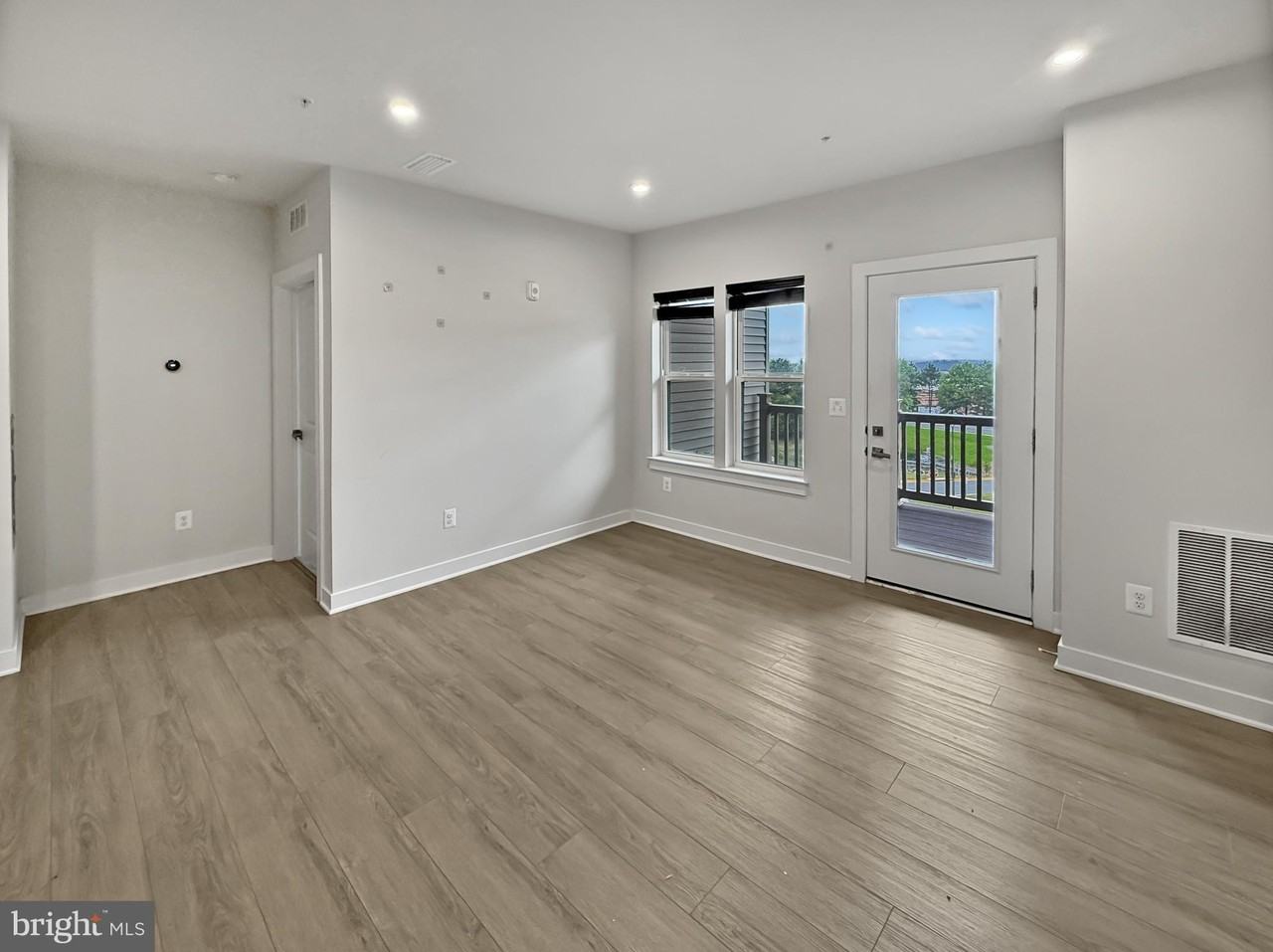 46270 Mount Allen Ter #202 - Photo 7 of 22