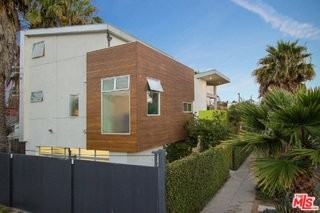1046 6th Ave - Photo 2 of 8