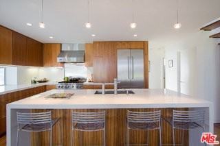 1046 6th Ave - Photo 5 of 8