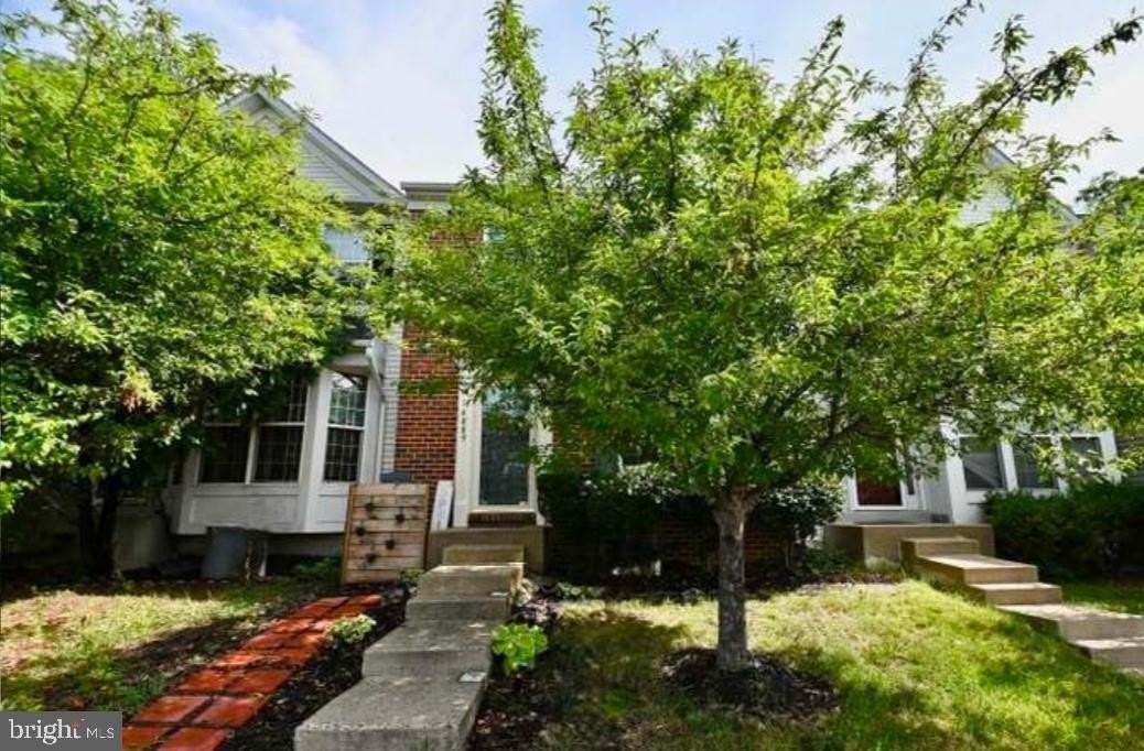 16889 Toms River Loop - Photo 2 of 32