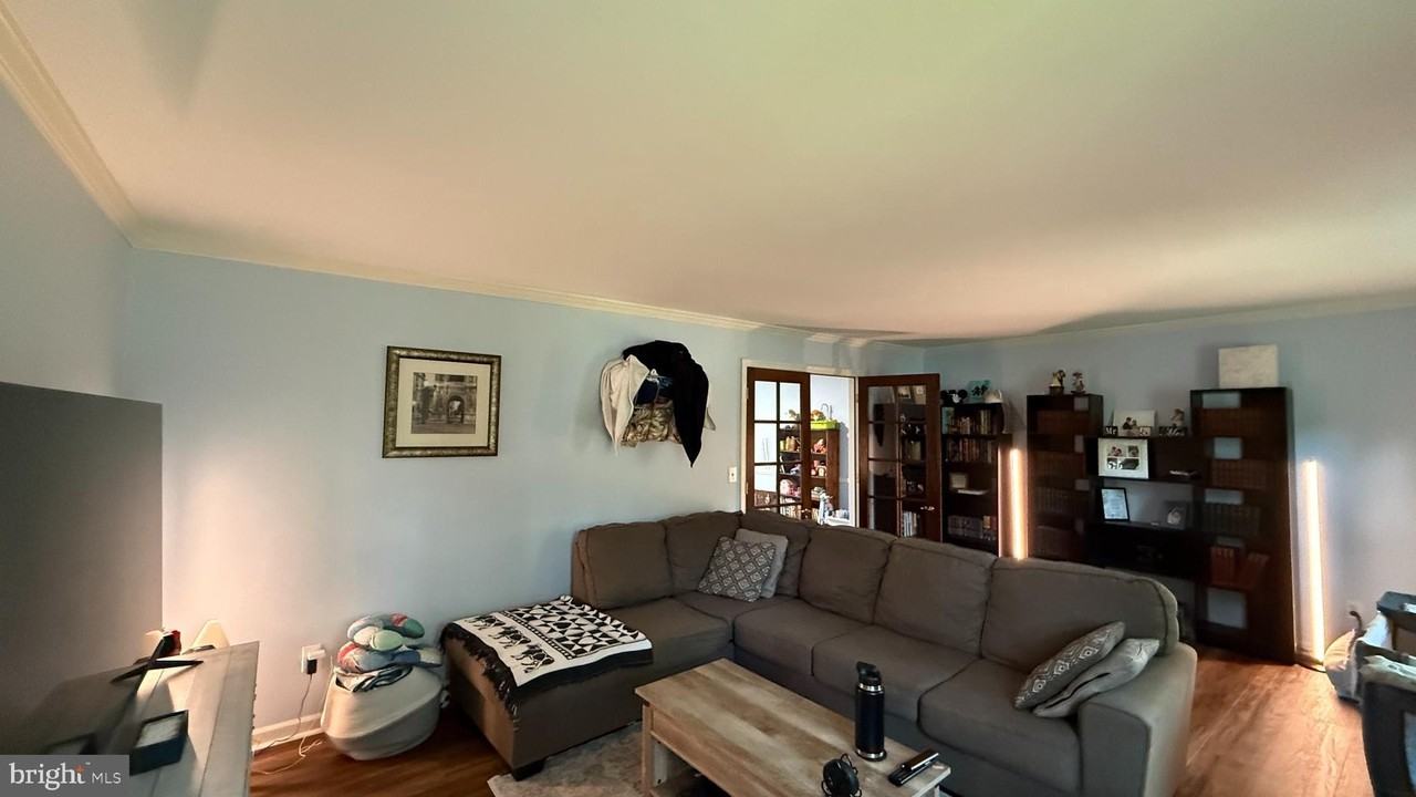 4015 Duke Of Glouster St - Photo 6 of 20