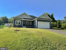 featured image of 369 S Glebe Rd