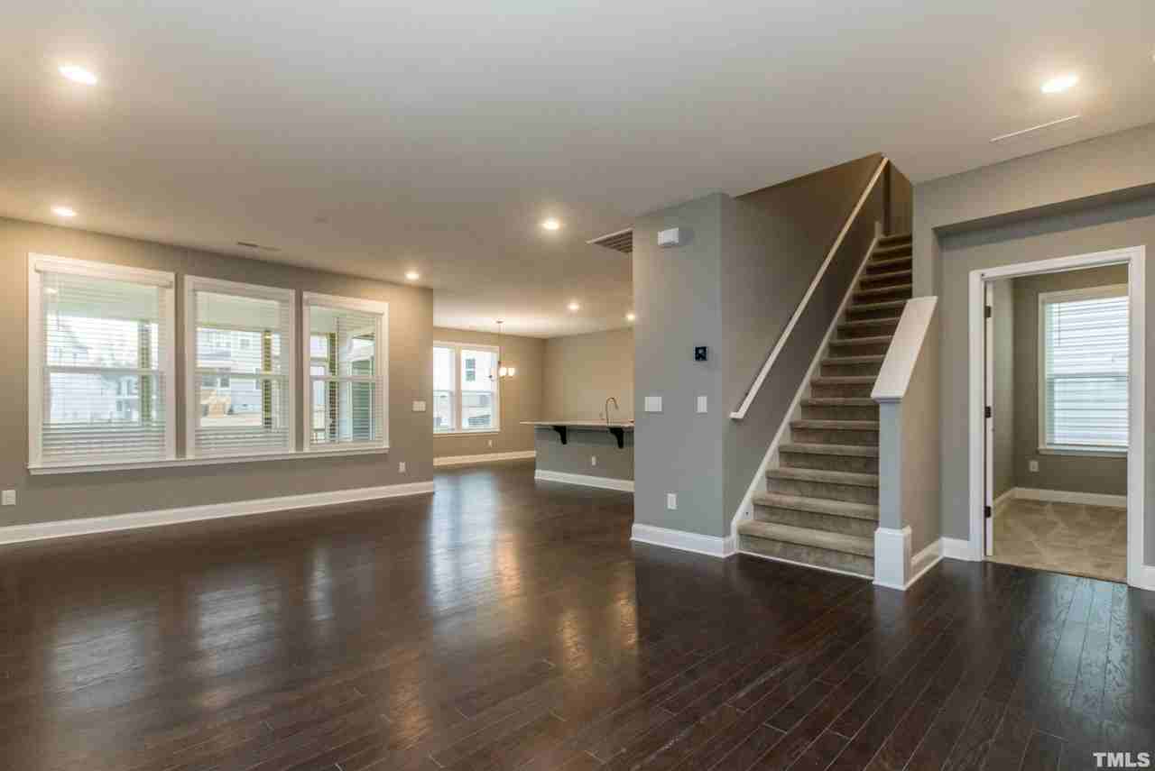 4072 Reunion Creek Pkwy - Photo 4 of 26