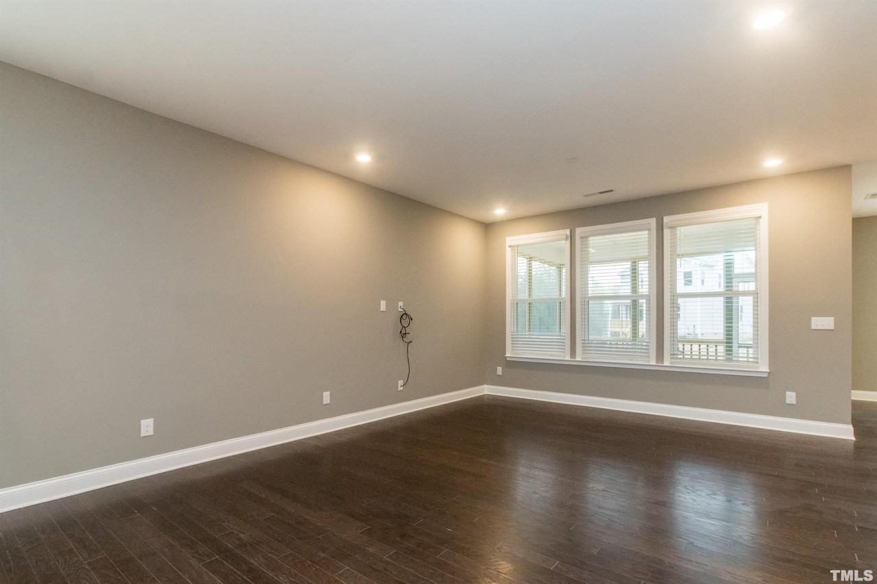 4072 Reunion Creek Pkwy - Photo 5 of 26