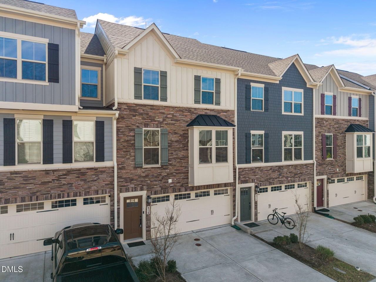 816 Channing Park Cir - Photo 3 of 44