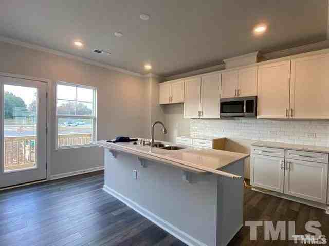 609 Gimari Dr - Photo 4 of 16