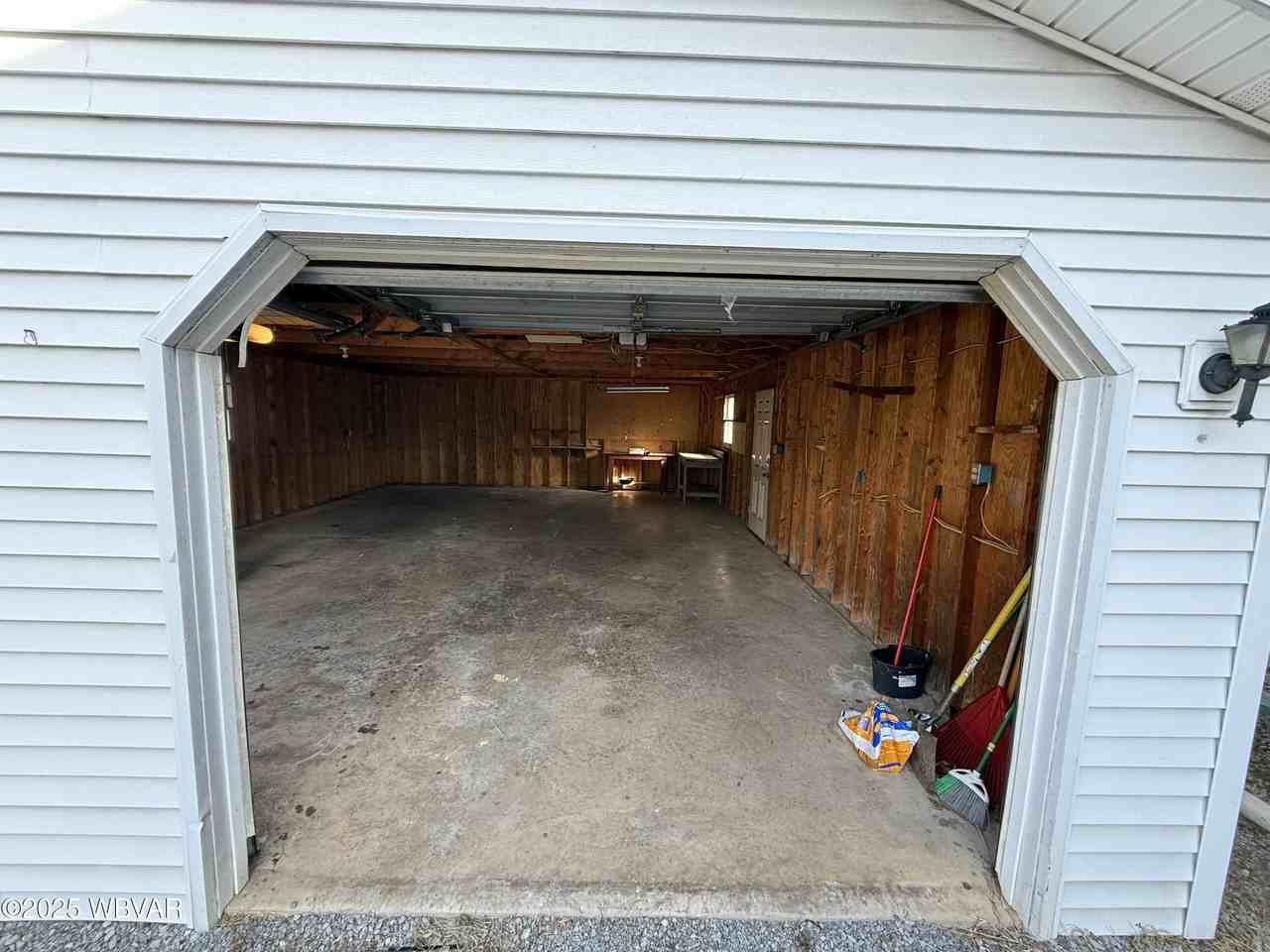 2014 Linwood Ave - Photo 5 of 50