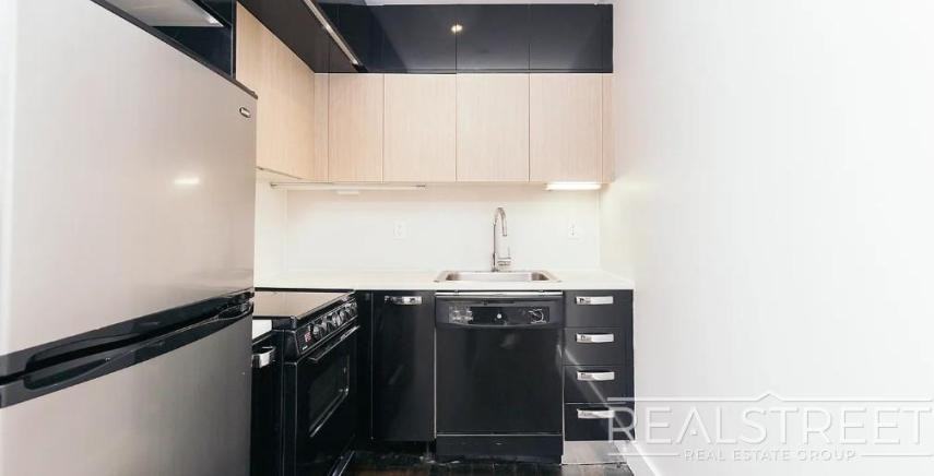72 Maujer St - Photo 3 of 10