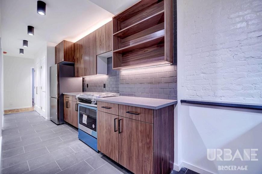 84 E 10th St - Photo 3 of 10