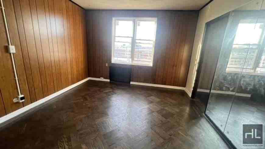 2088 Utica Ave - Photo 5 of 10