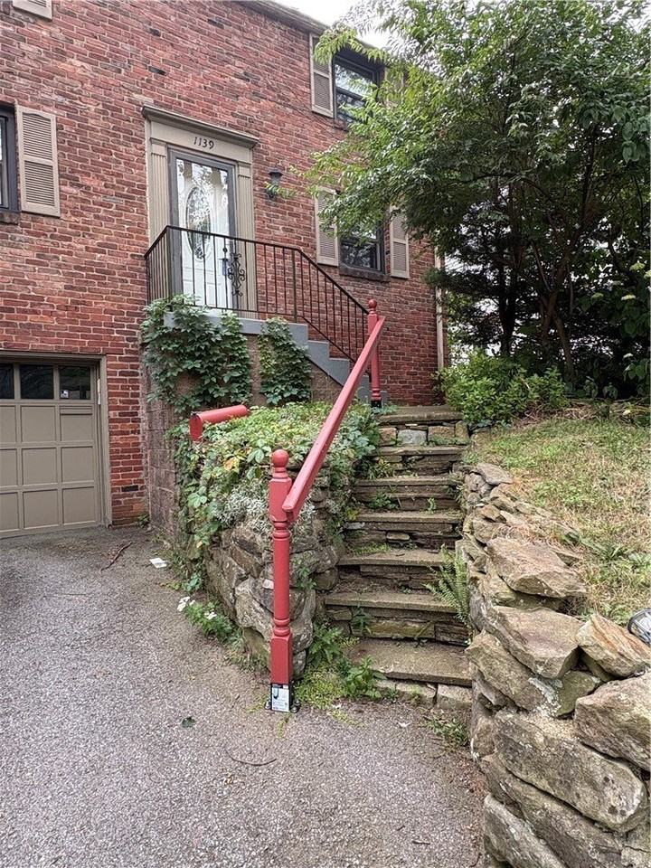 1139 Cedar Blvd - Photo 3 of 29