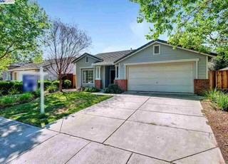 509 Saddleback Cir #1 - Photo 2 of 36