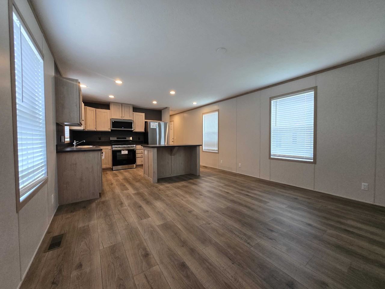 52885 Van Buren Ct #288 - Photo 2 of 30