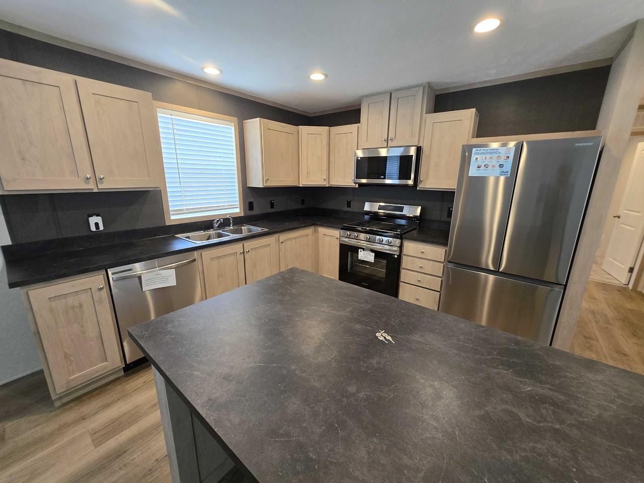 52885 Van Buren Ct #288 - Photo 6 of 30