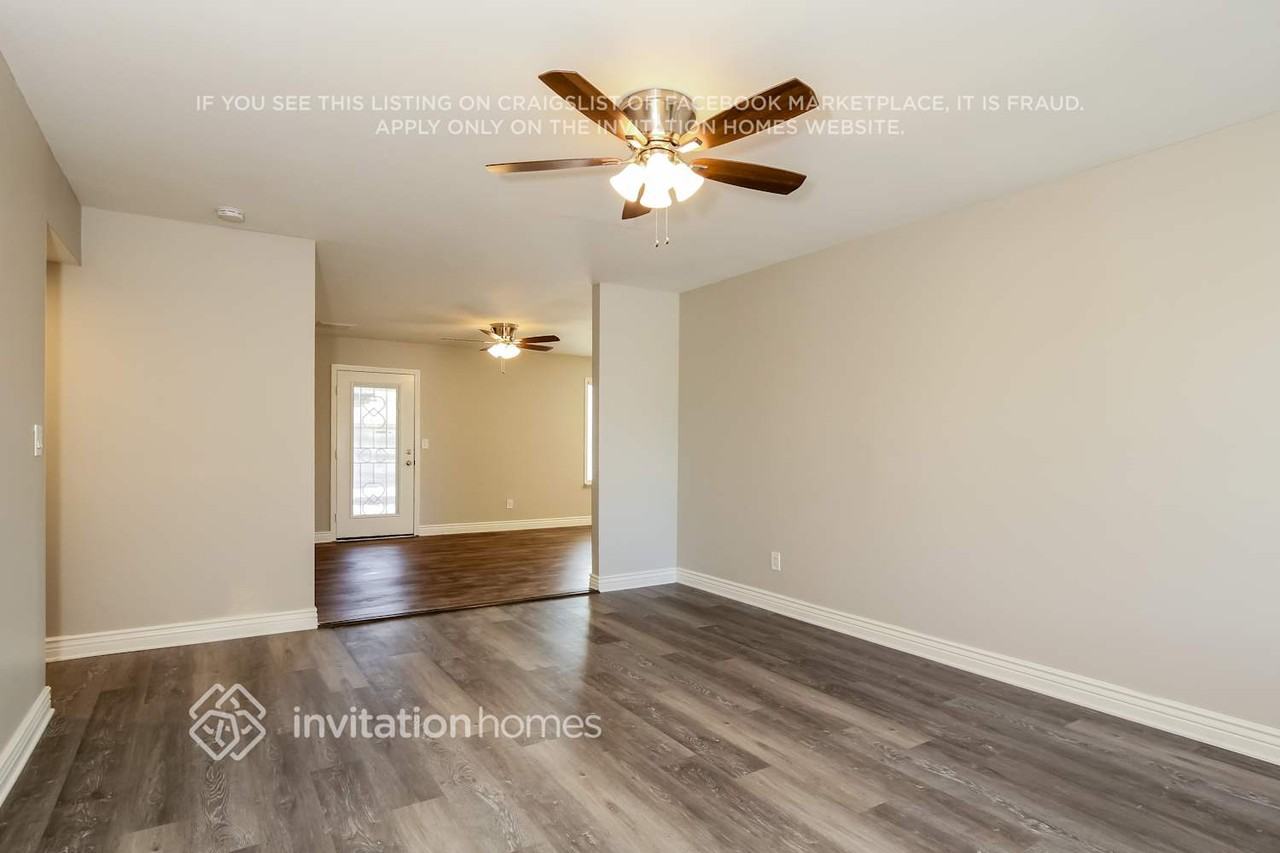 6445 W Carol Ave - Photo 3 of 16