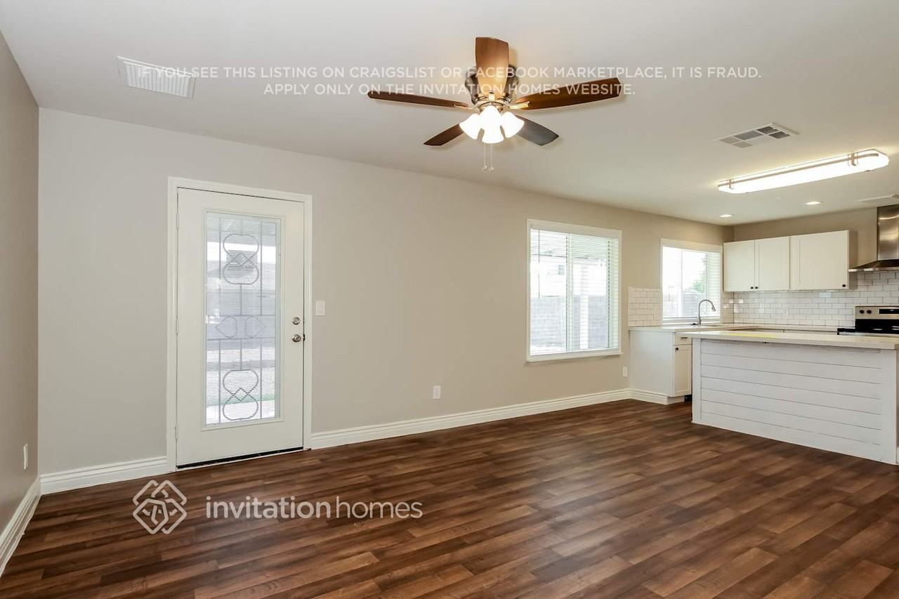 6445 W Carol Ave - Photo 5 of 16