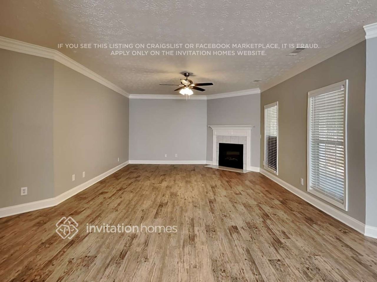 2015 Towne Park Dr - Photo 3 of 18