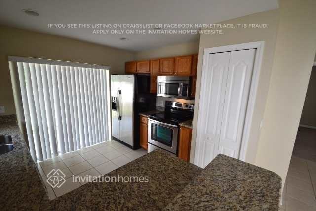 7108 Kendall Heath Way - Photo 4 of 16