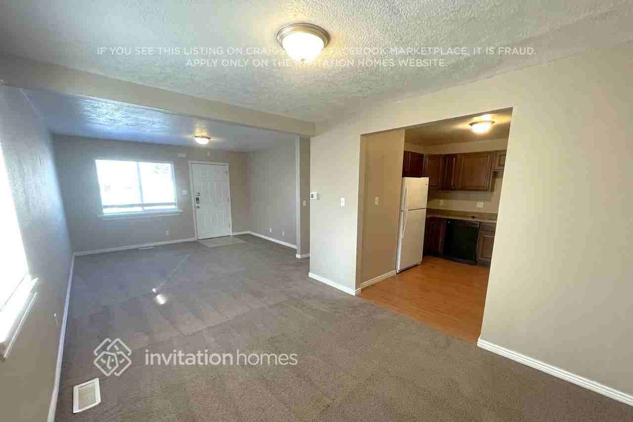 1640 Ruth Dr - Photo 4 of 21