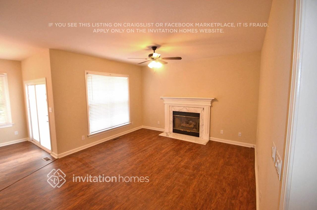 7908 Harrington Woods Rd - Photo 2 of 15