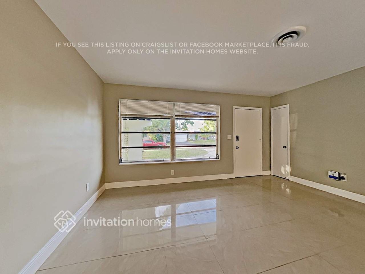 5560 Sw 7th Ct - Photo 4 of 16