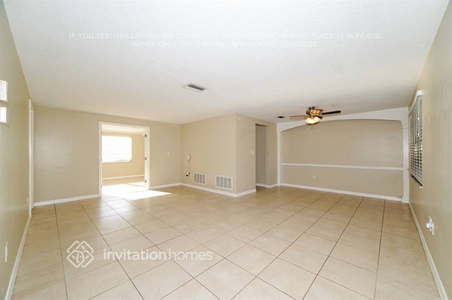 3910 Glissade Dr - Photo 2 of 16